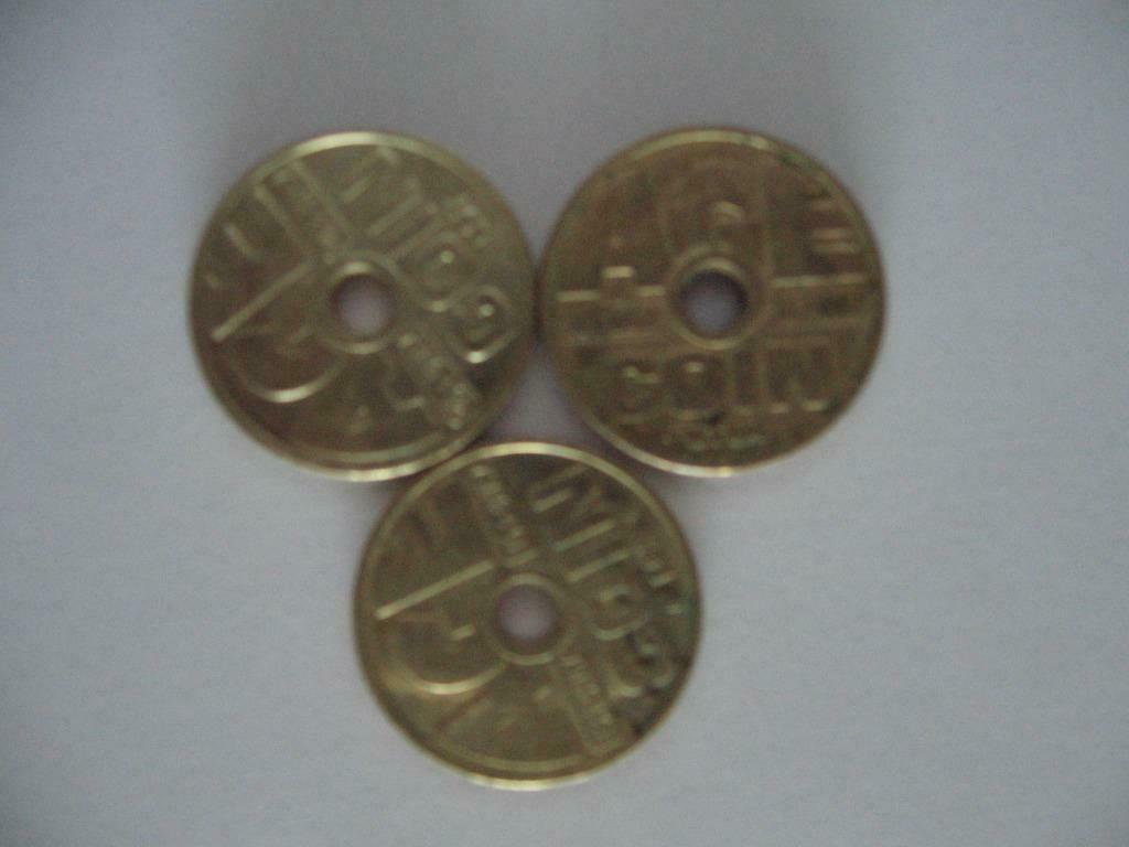 lot de 3 PIÈCES D'ÂGE différentes 16+seulement BTVA+LBT !!!!, Enlèvement ou Envoi, Série