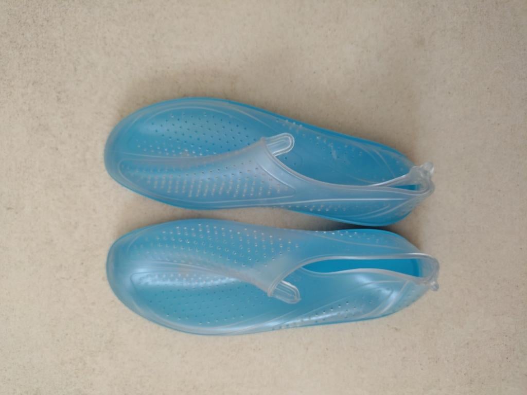 Chaussants natation, Enlèvement, Comme neuf