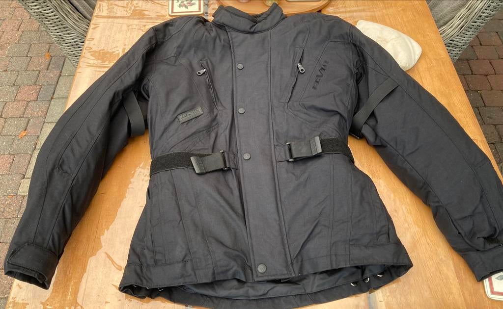 Veste de moto M Revit toute neuve avec protection., Motos, Revit, Femmes, Manteau | tissu, Enlèvement ou Envoi