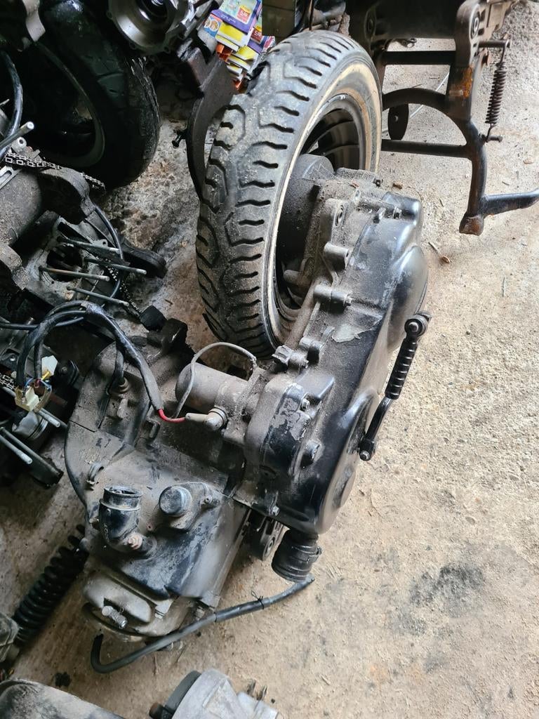 Bloc moteur complet GY6 4 temps, scooter 50cc, 100% en march, Enlèvement ou Envoi