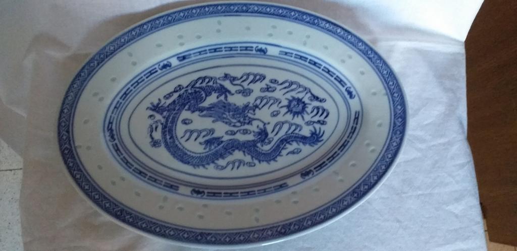 Chinese schotel - draken, Antiek en Kunst, Antiek | Schalen, Ophalen of Verzenden