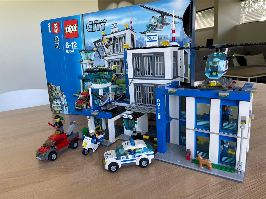 Lego city politie kantoor 60047 & originele doos, Kinderen en Baby's, Speelgoed | Duplo en Lego, Ophalen, Zo goed als nieuw, Complete set
