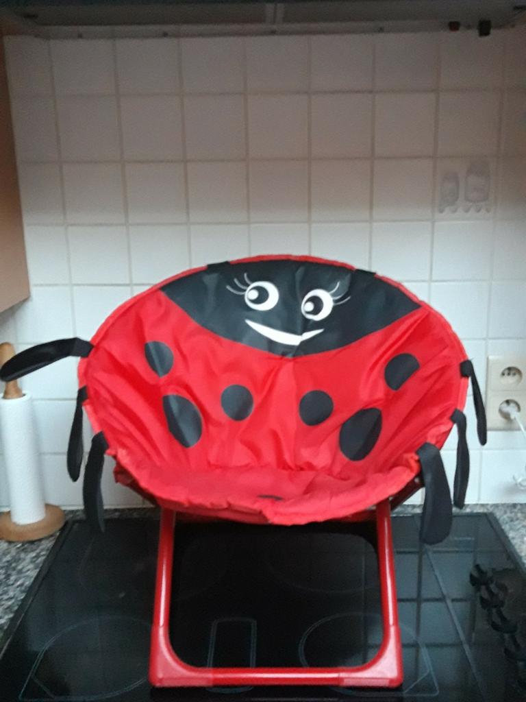 Kinderstoel lieveheersbeestje inklapbaar nog in mooie staat!, Kinderen en Baby's, Ophalen, Gebruikt, Stoel(en)