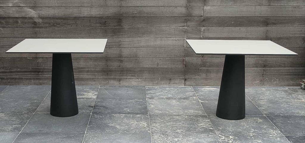 2x MOOOI containertafels 90x90x72  OOK PER STUK, Ophalen, Gebruikt, Vierkant, Overige materialen