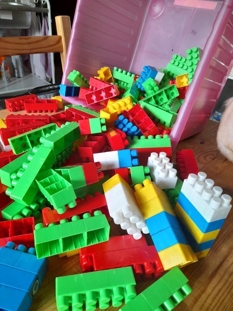 plastic bouwblokken, Ophalen of Verzenden, Gebruikt, Overige merken