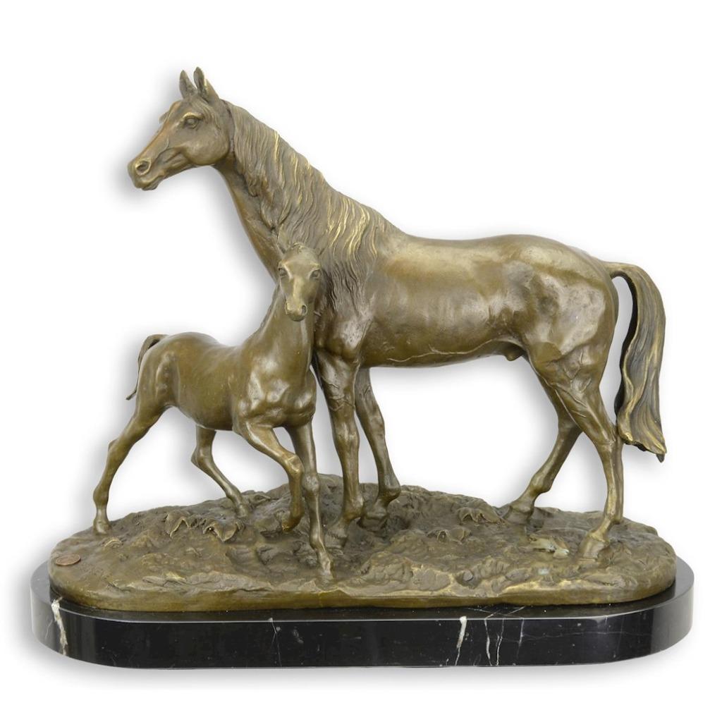 Grande statue en bronze d'un cheval et d'un poulain LIVRAIS