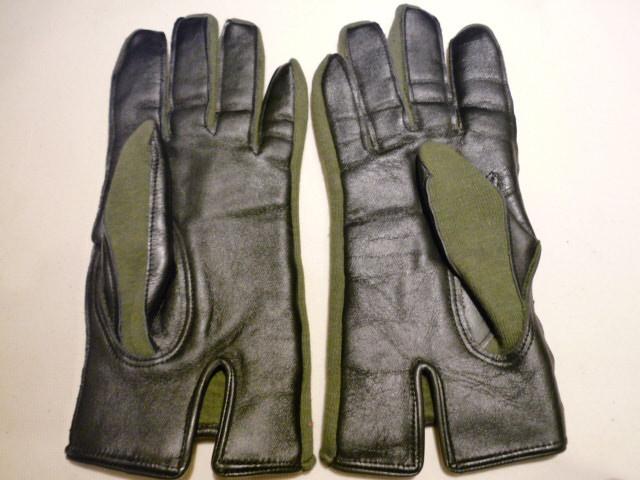 ABL Handschoenen voor de winter van 1982 - Middelgrote maat, Verzamelen, Militaria | Algemeen, Landmacht, Kleding of Schoenen