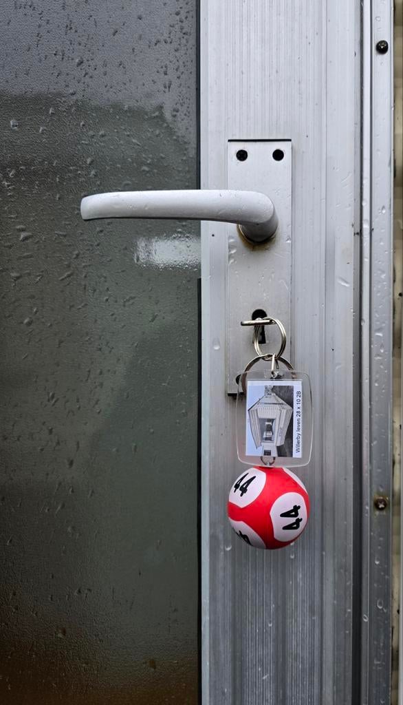 Stacaravan in snelverkoop 4.750€ 🚚 inclusief !!!