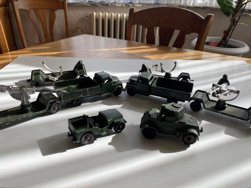 oude speelgoedvrachtwagen soldaat militair leger engeland, Ophalen of Verzenden, Gebruikt