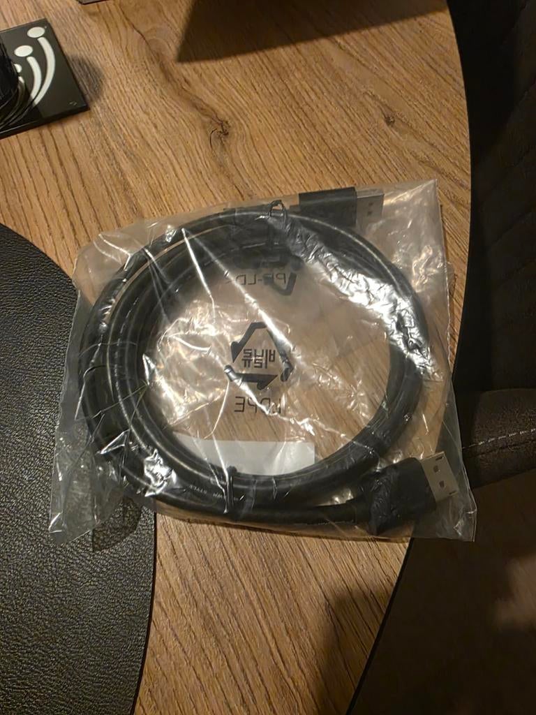 Displayport kabel te koop.Gloednieuw!, Audio, Tv en Foto, Audiokabels en Televisiekabels, Ophalen of Verzenden, Nieuw, Minder dan 2 meter