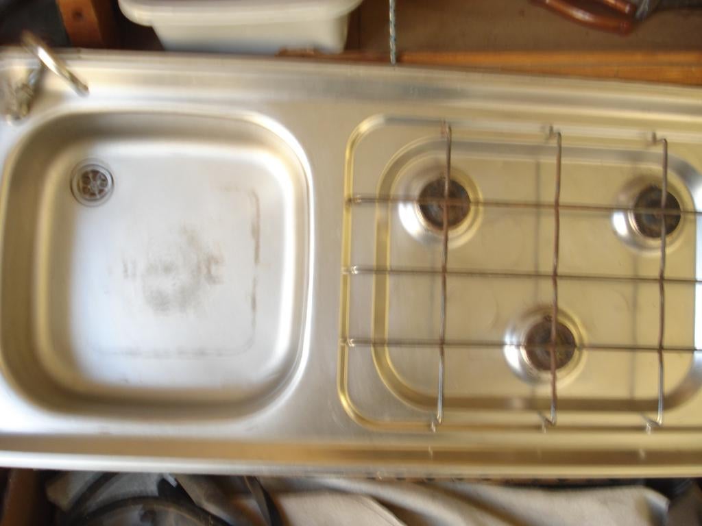évier combiné avec robinet + cuisinière à gaz avec 3 vasques, Enlèvement, Utilisé