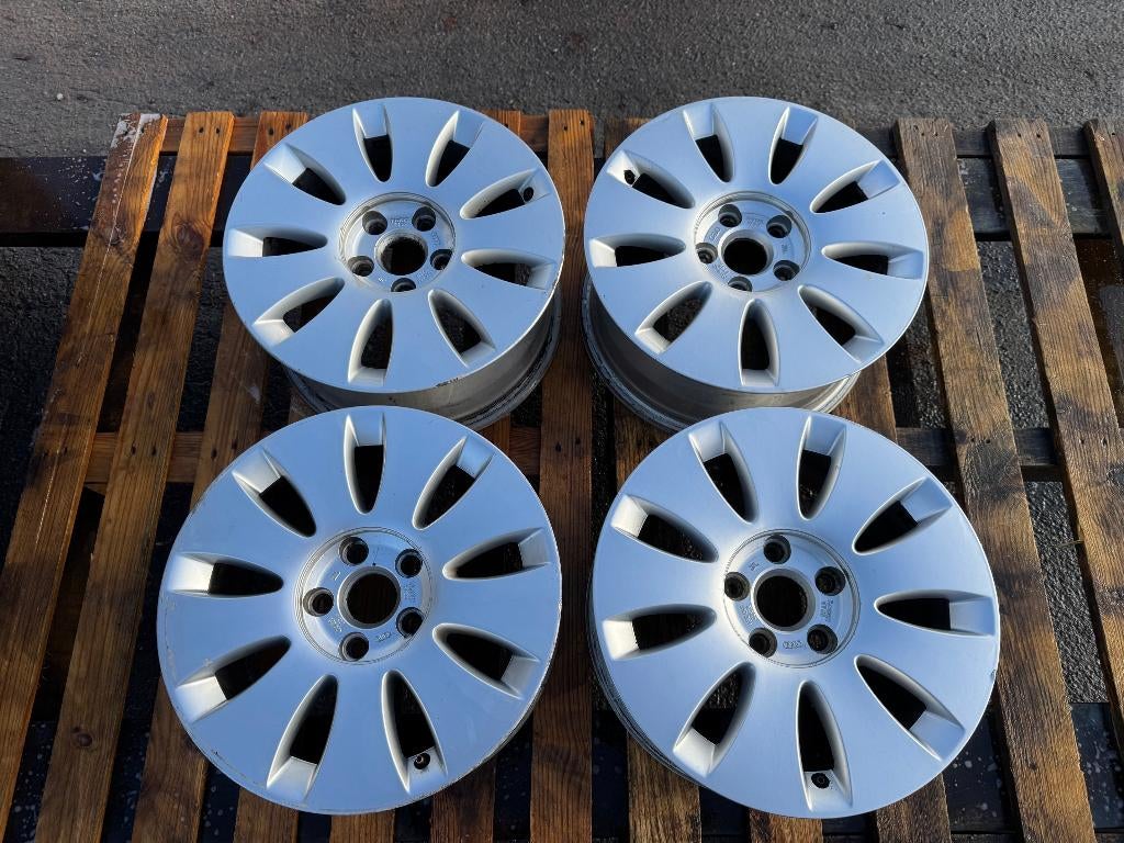 4 jantes alu Audi, Enlèvement, Utilisé, Audi