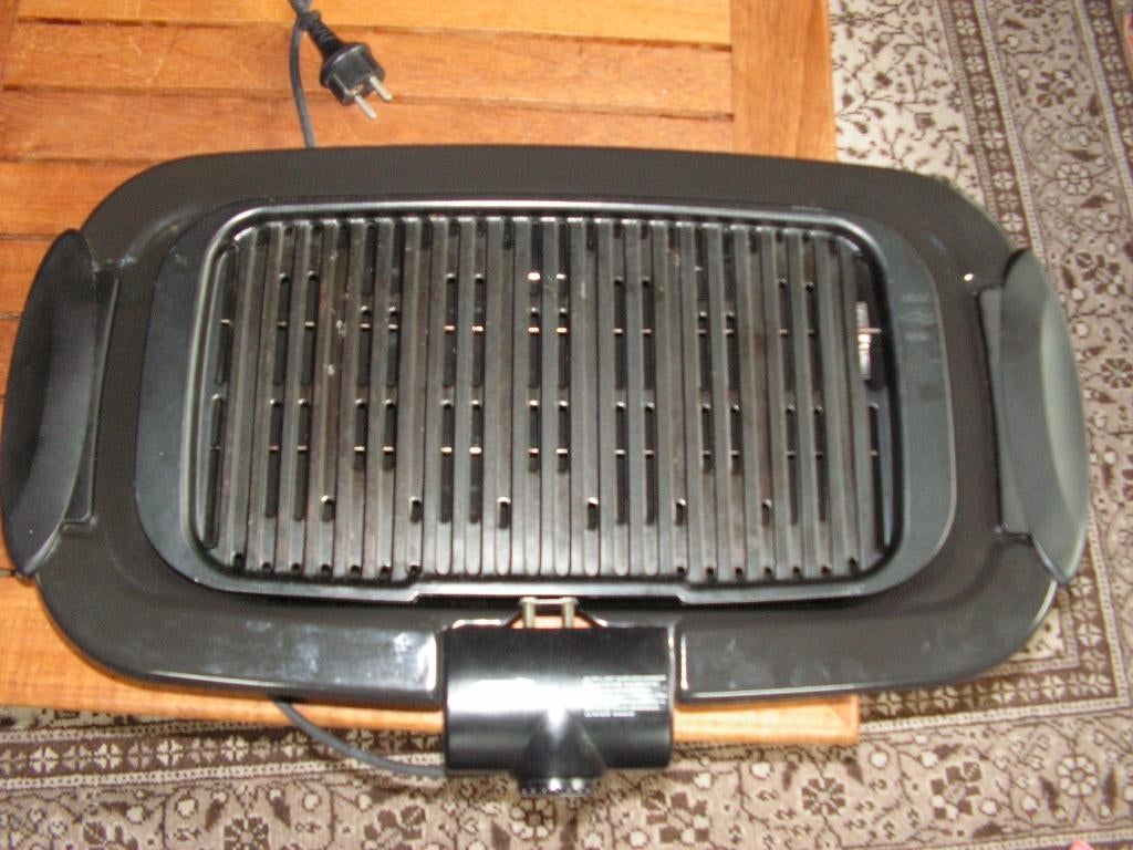 Gril de table Quigg modèle 370b, Electroménager, Électroménager & Équipement Autre, Utilisé, Enlèvement ou Envoi