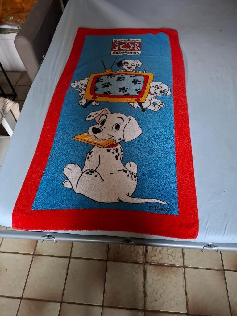 Serviette de plage 101 dalmatiens, Maison & Meubles, Salle de bain | Linge de bain & Accessoires, Enlèvement ou Envoi, Serviette