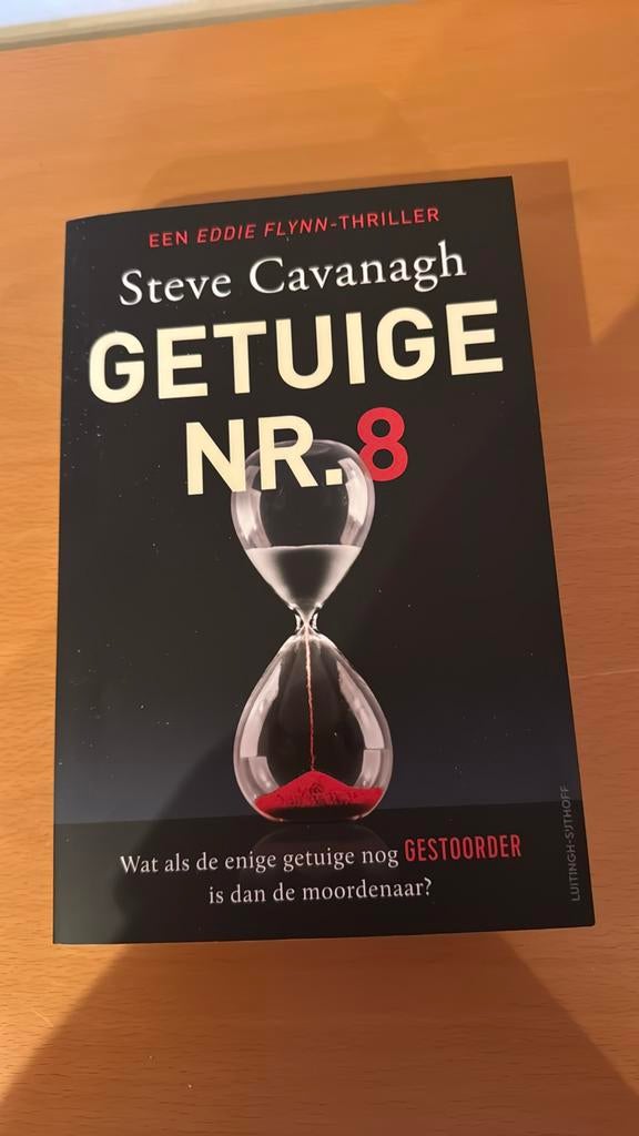 Getuige nr 8 Steve Cavanagh, Ophalen of Verzenden, Zo goed als nieuw