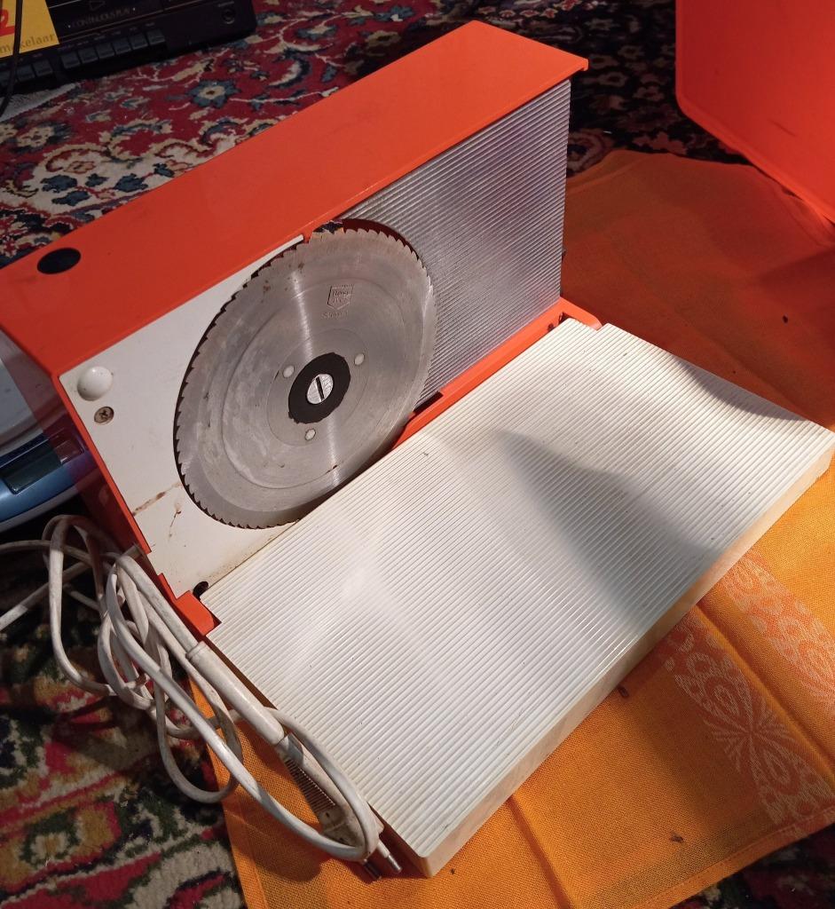 vintage broodsnijmachine, Ophalen of Verzenden, Zo goed als nieuw