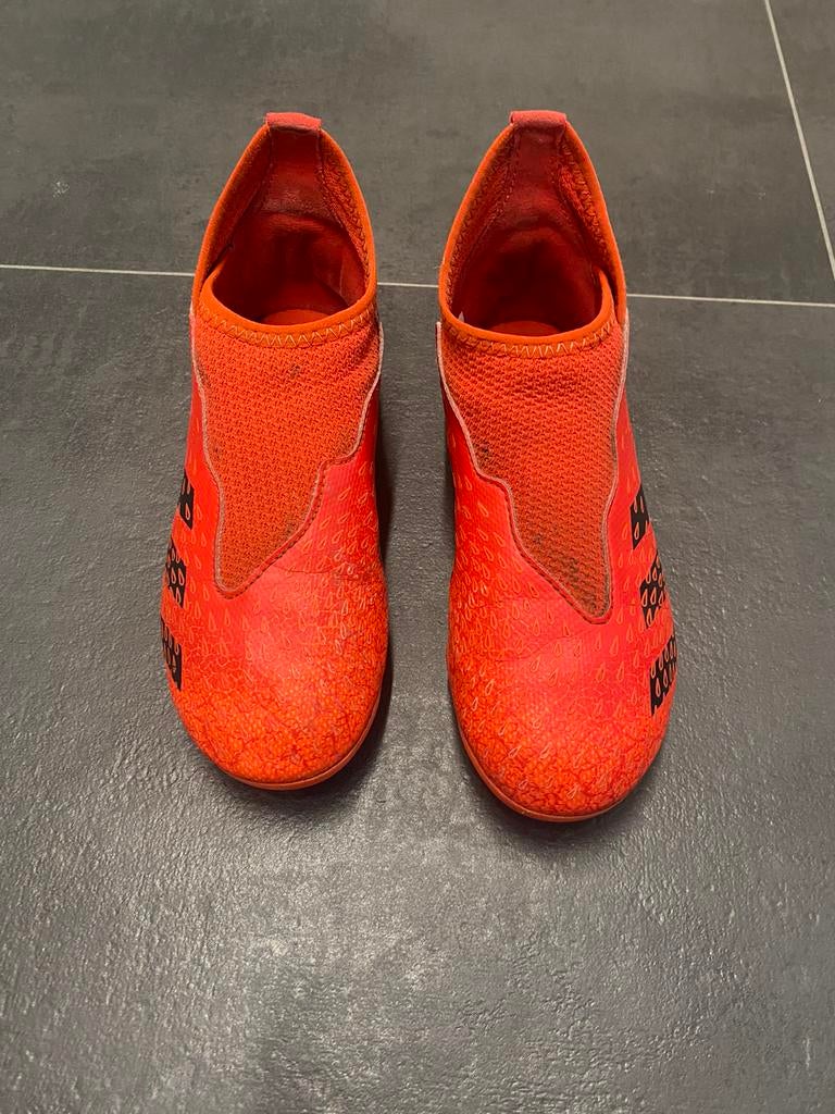 Voetbalschoenen maat 31,5 merk adidas, Ophalen of Verzenden, Gebruikt, Schoenen