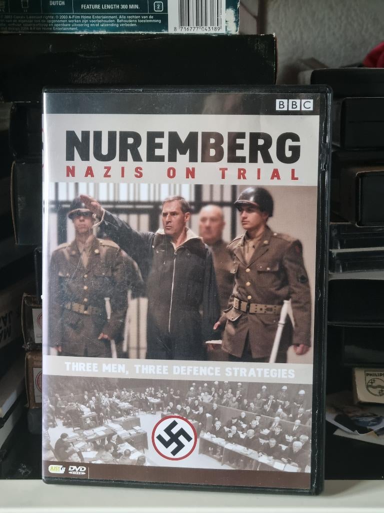 Nuremberg Nazis on Trial, Robert Pugh, Enlèvement ou Envoi