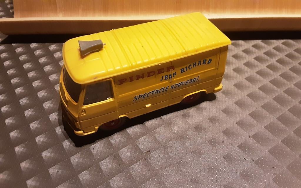 PEUGEOT J9 miniatuur, Hobby en Vrije tijd, Modelauto's | 1:43, Ophalen of Verzenden, Nieuw