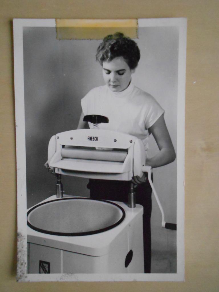 Photo publicitaire (années 1950 ?), Enlèvement ou Envoi