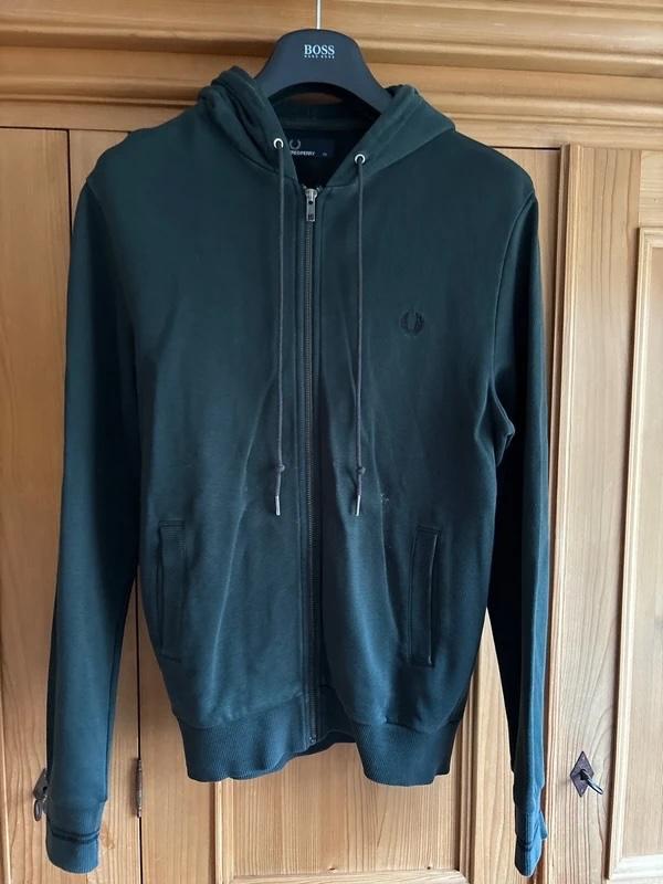 Sweat homme à capuche et tirette Fred Perry - taille XS, Kleding | Heren, Truien en Vesten, Ophalen of Verzenden, Fred Perry, Gedragen