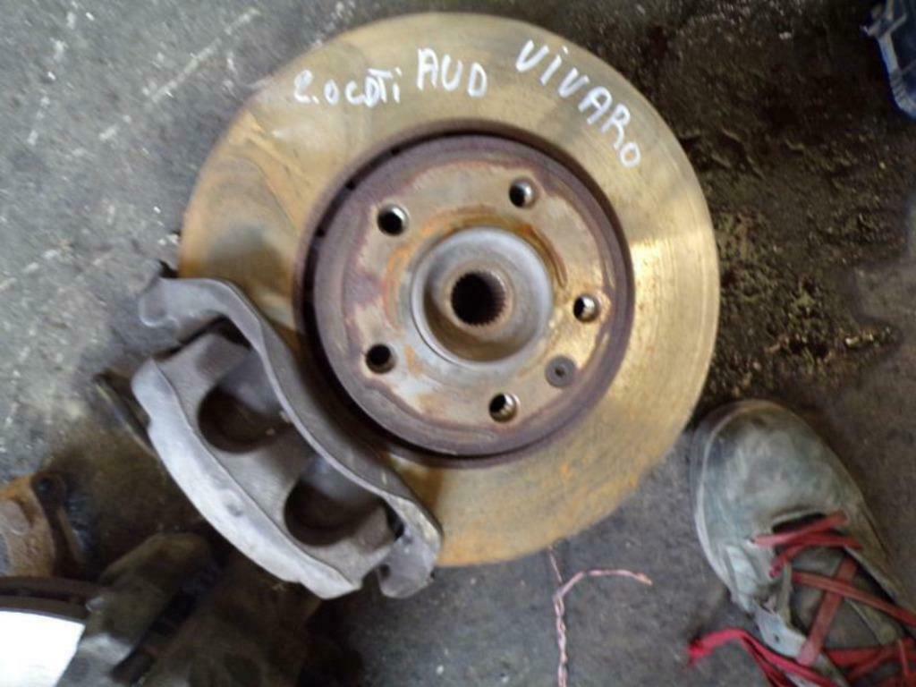 moyeu avant droit  opel vivaro .2.0cdti M9R_780, Ophalen of Verzenden, Gebruikt, Renault