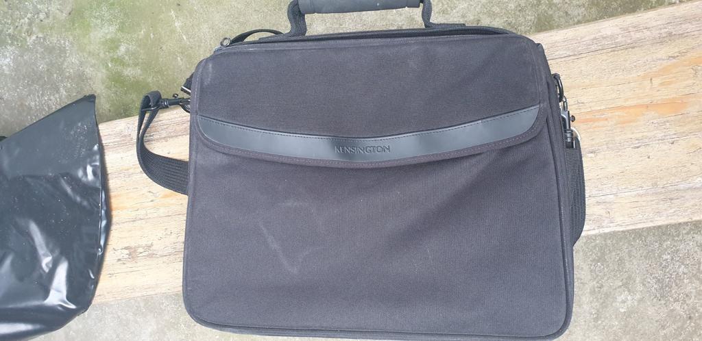 Laptoptas Kensington, Enlèvement ou Envoi, Utilisé