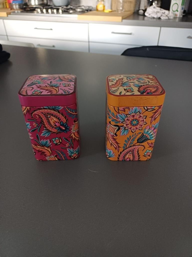 Blikken voorraaddozen, Verzenden