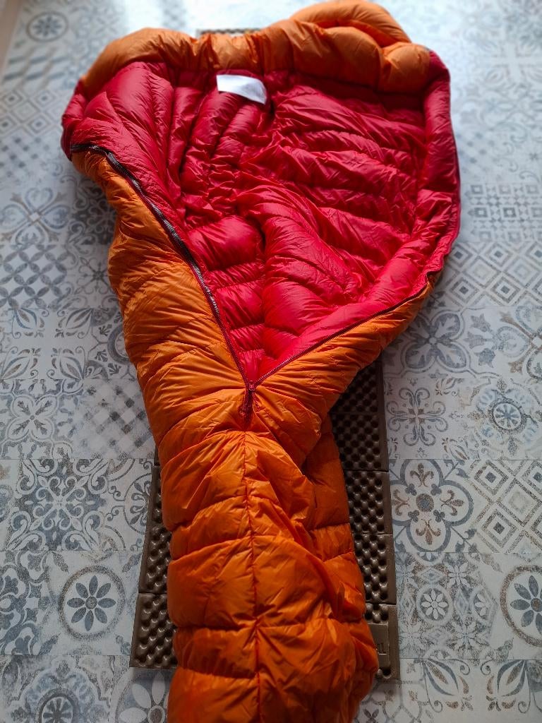 Sac de couchage Mountain equipment, Enlèvement, Comme neuf