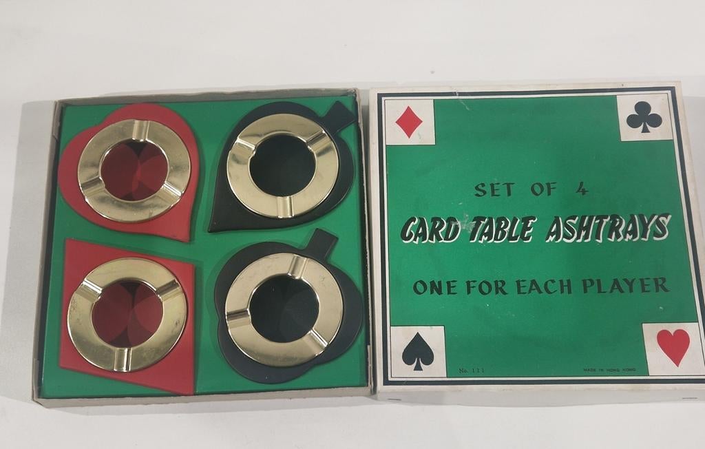 van 4 originele speelkaarten asbak ,  kaarten asbak  vintage, Ophalen of Verzenden