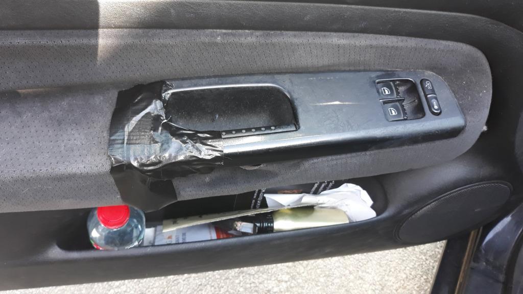 Handgreep gezocht voor de golf 4 sdi sydney 2002 ( 3 deurs ), Envoi, Volkswagen