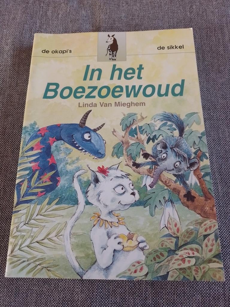 De okapi's in het boezoewoud, Boeken, Ophalen of Verzenden, Zo goed als nieuw