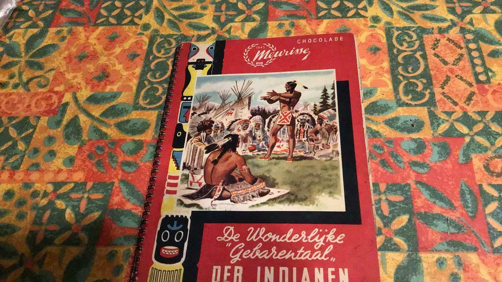 De wonderlijke gebarentaal der indianen (a), Boeken, Ophalen of Verzenden