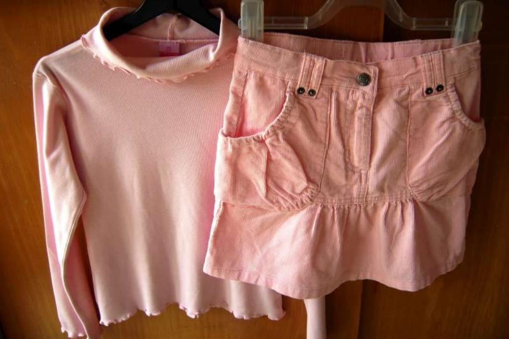 NIEUW Roze fluwelen rok + coltrui - Tik & Tak - maat 122., Kinderen en Baby's, Kinderkleding | Maat 122, Zo goed als nieuw, Meisje