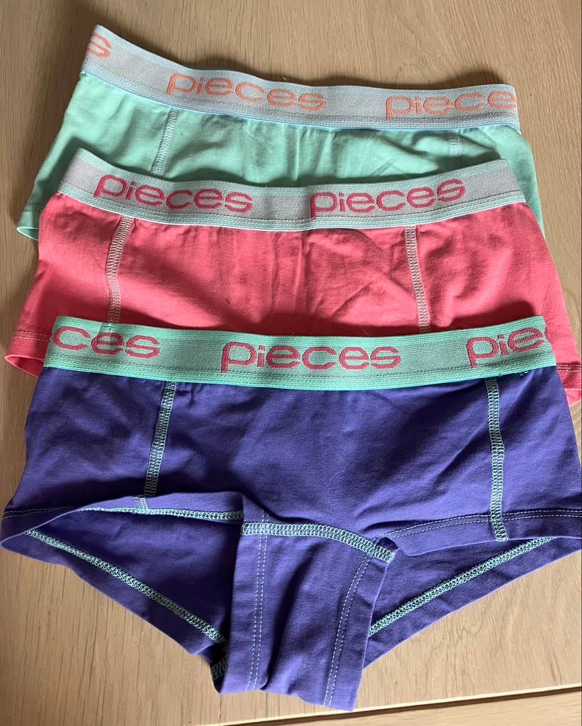 Set van 3 shortslips Pieces - maat XS, Kleding | Dames, Ondergoed en Lingerie, Ophalen of Verzenden