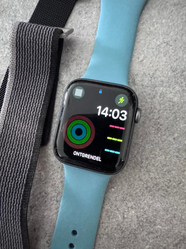 Apple watch serie 4, Bijoux, Sacs & Beauté, Étanche, IOS, Enlèvement, Utilisé