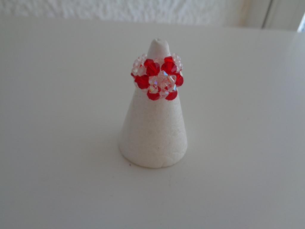 Bague fantaisie. Fait main perles bleu clair Blanc et rouge, Handtassen en Accessoires, Ringen, Overige materialen, Overige kleuren