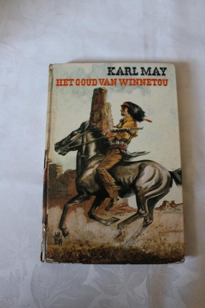 Het goud van winnetou - Karl May, Boeken, Ophalen of Verzenden, Gelezen, Karl May