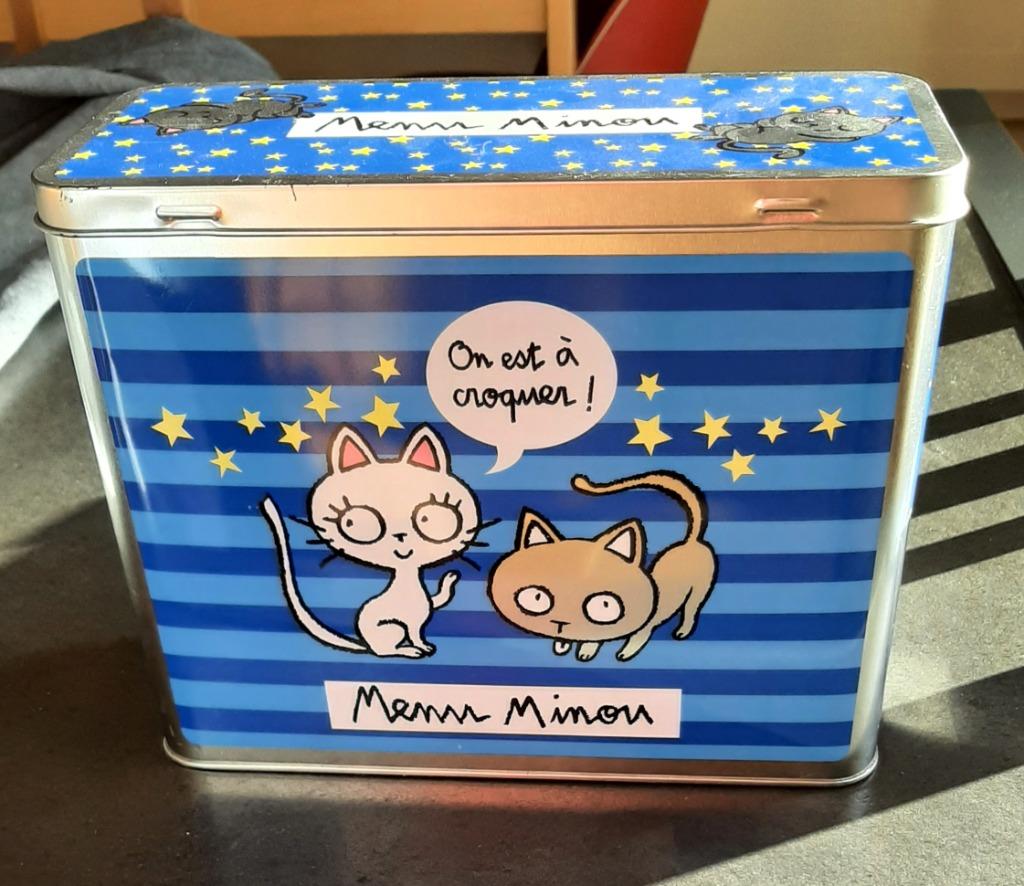 Te koop: Mooie blikken doos van "Menn Minon"., Ophalen