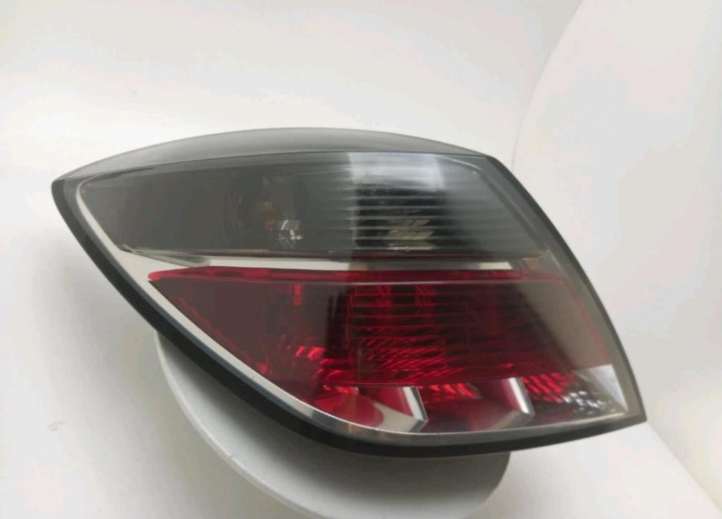 Opel Astra Tail light Rear Lamp N/S 2004-2012, Ophalen, Opel