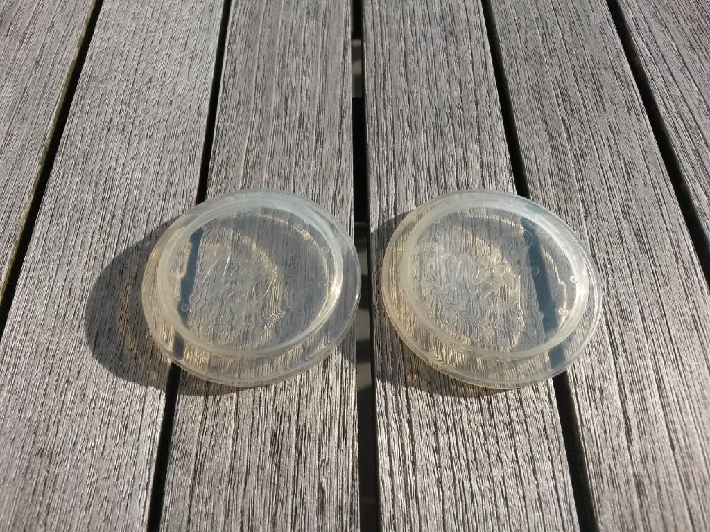 2 afsluitdeksels Nûby Natural Touch NIEUW!, Enlèvement ou Envoi, Neuf, Autres types