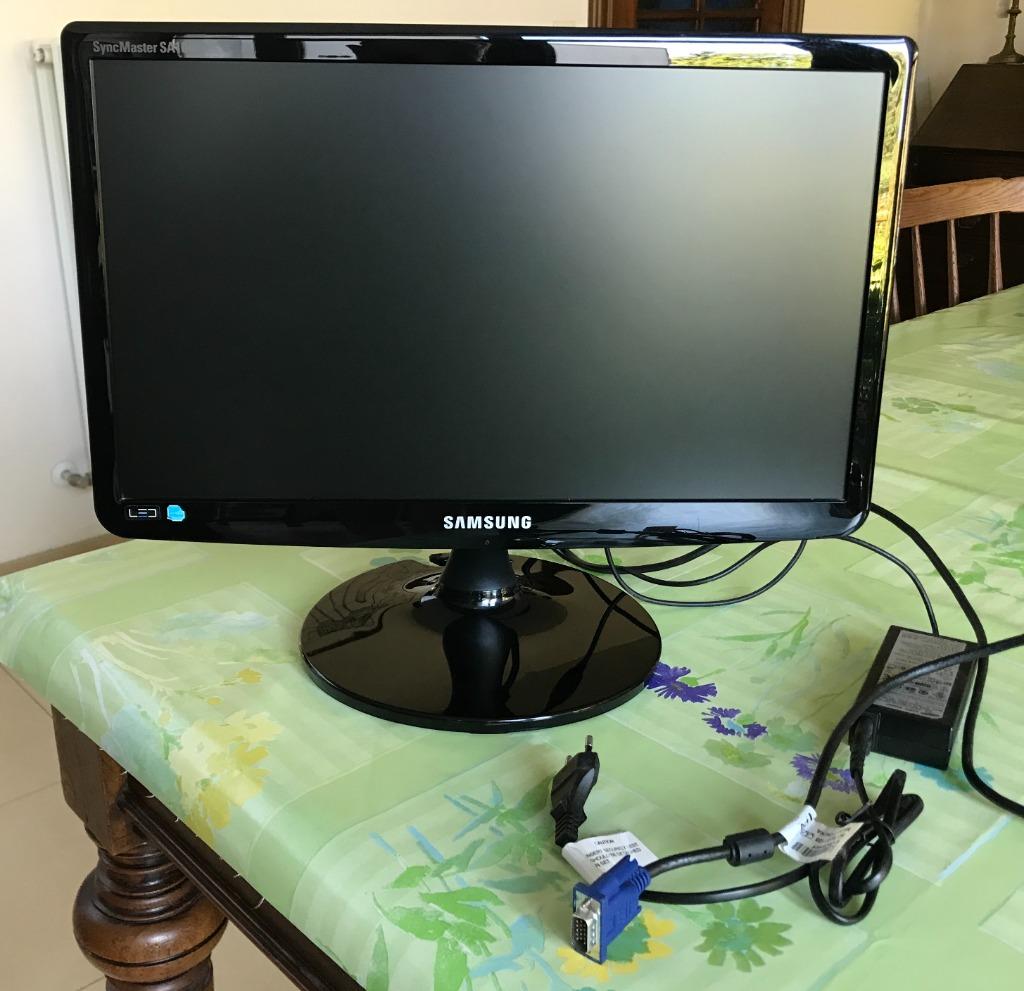 Computermonitor Samsung Syncmaster SA100, 3 à 5 ms, Comme neuf, 60 Hz ou moins, 18,5