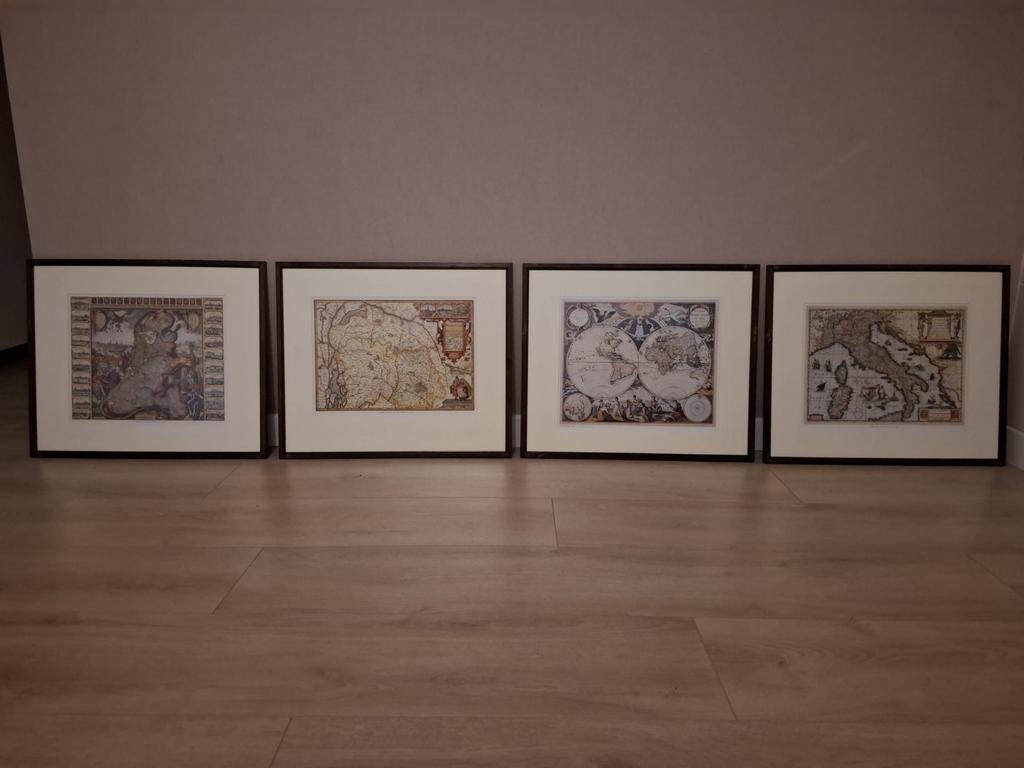 Set van 4 ingekaderde herdrukken van historische kaarten, Ophalen, Gebruikt, Hout