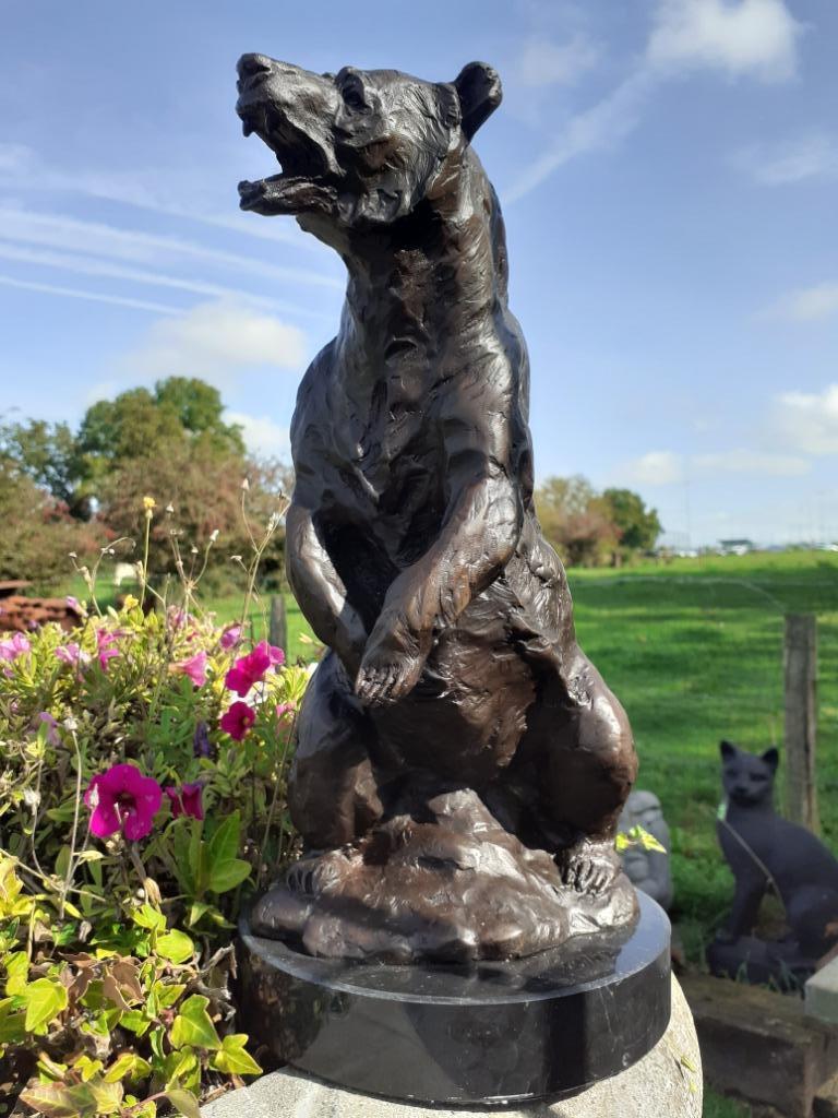 L'ours en colère (statue en bronze signé sur socle marbre), Enlèvement ou Envoi, Bronze