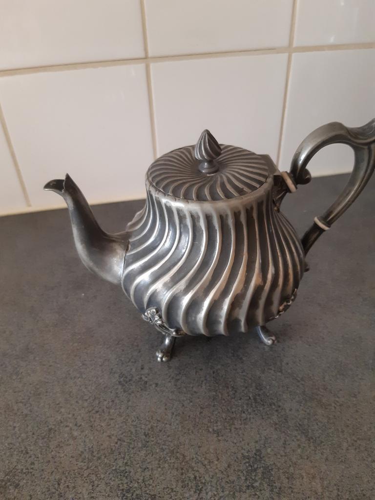 Metaal potje 17cm hoog, Antiek en Kunst, Ophalen