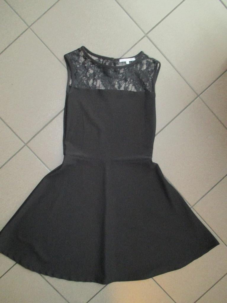 Jurk van Lola & Liza, Enlèvement ou Envoi, Lola & Liza, Porté, Noir