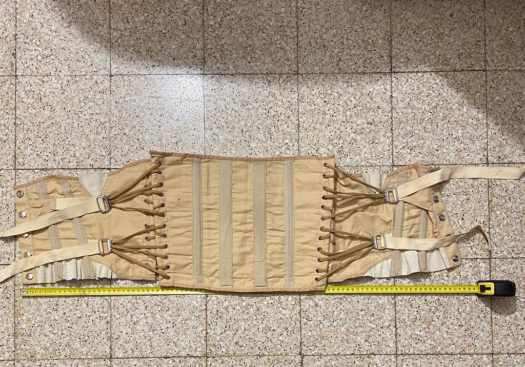 Corset prix : 5€, Protège tibia prix : 5€/pc, Divers, Enlèvement ou Envoi, Utilisé