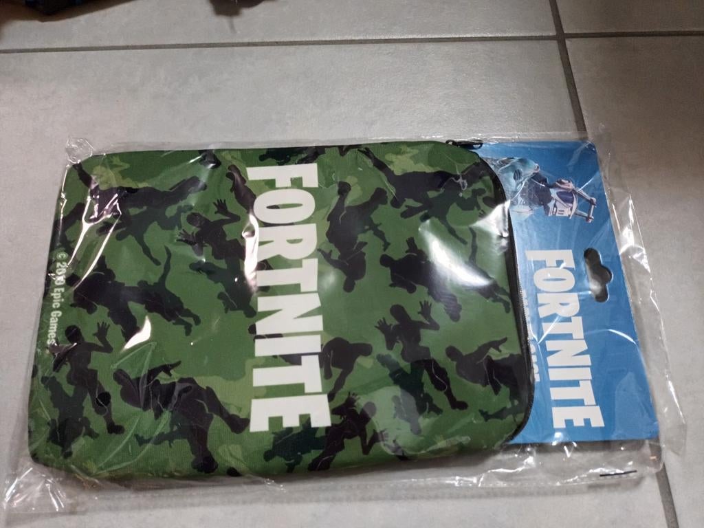 Tablet cover fortnite, Ophalen