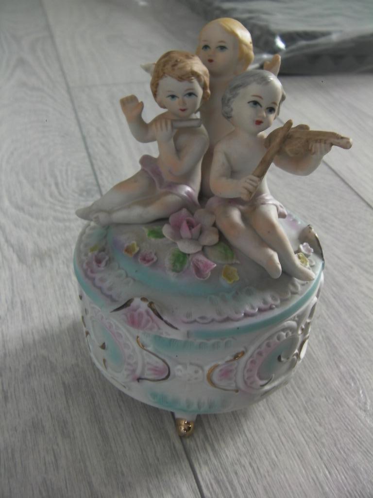 keramieken beeldje met opbergruimte, Antiek en Kunst, Curiosa en Brocante, Ophalen of Verzenden