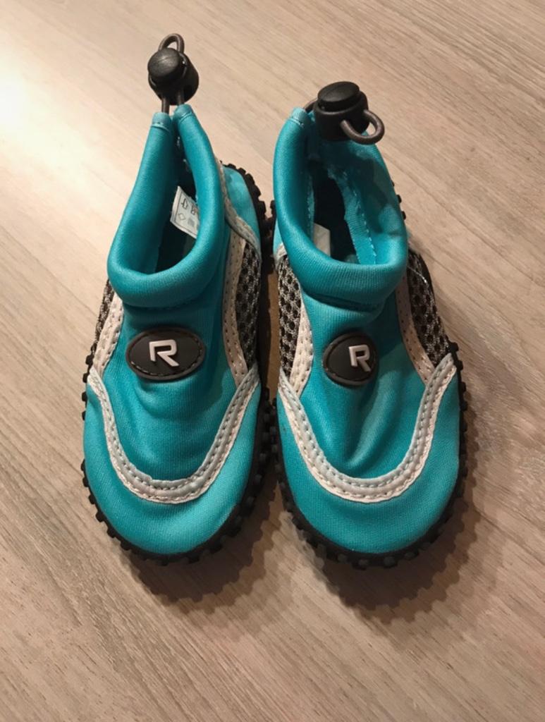 Watersloefjes Rucanor maat 22, Sports & Fitness, Gymnastique, Enlèvement ou Envoi, Comme neuf, Autres types